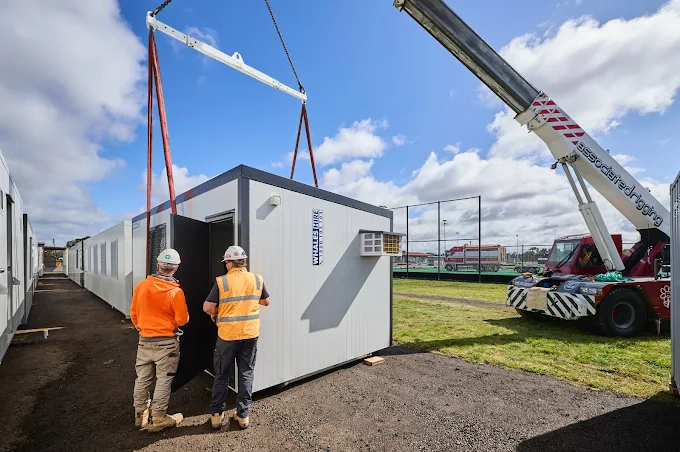 Portable building delivery